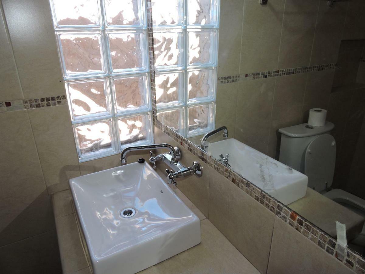 Hostal Casa De Piedra Humahuaca Room photo